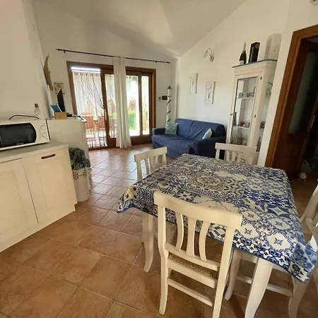 Elena Piscina Privata Villa Tanaunella